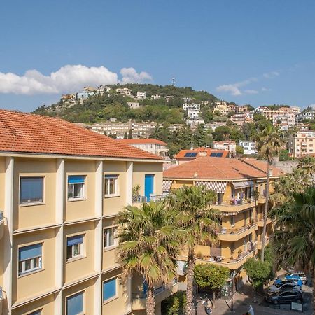 Appartamenti Lilium E Magnolia Pietra Ligure Exterior photo